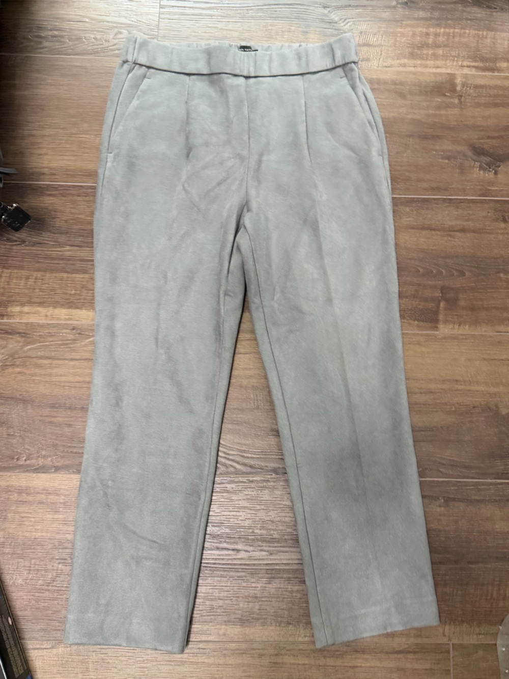 Ann Taylor Straight Leg Pants in Light Gray